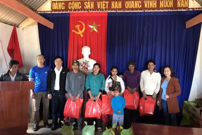 Trường THCS Lương Thế Vinh thăm, chúc Tết Tân Sửu 2021 và tặng quà đồng bào buôn kết nghĩa ĐRao B